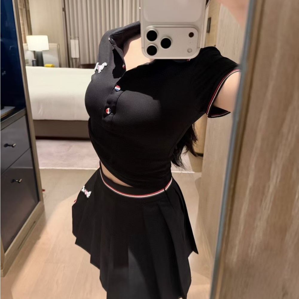 THOM BROWNE Polo Shirt Short-Sleeve Pleated Skirt Set - Casual Two-Piece Set - Picture 5 of 9